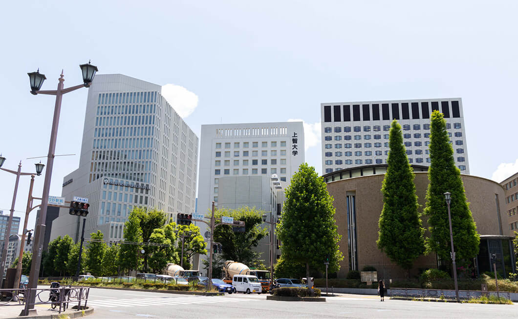 上智大学