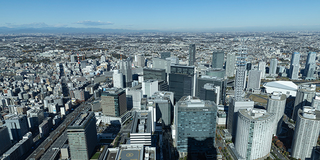 2024年12月のランドマークタワーのスカイガーデンからの眺め