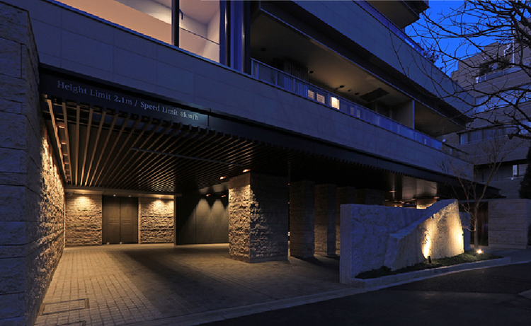 ザ・パークハウス グラン 南青山四丁目 竣工時写真(エントランス)