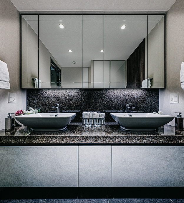 POWDER ROOM