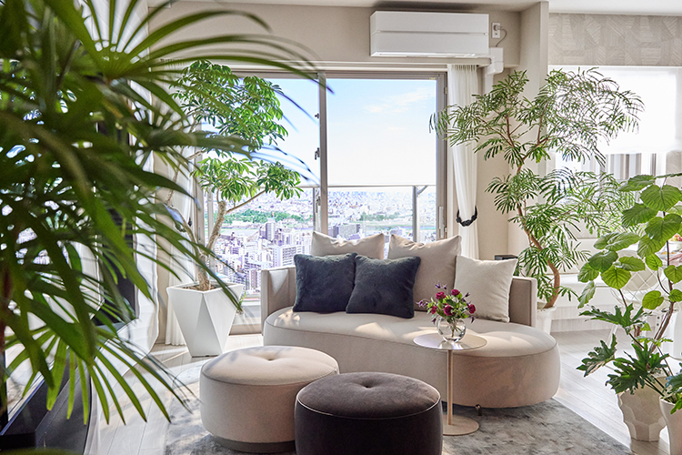 白い色味でやさしい印象のお部屋（ザ・パークハウス 武蔵小杉タワーズ モデルルーム）