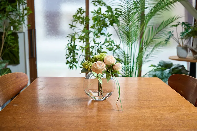 フェイクウォーターを使用した花瓶