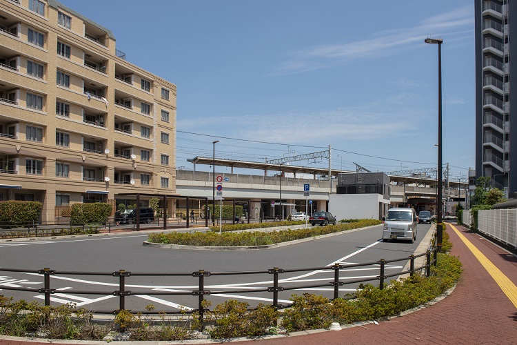 ▲バスやタクシーの乗り降りがしやすい交通広場は、2018年に整備された
