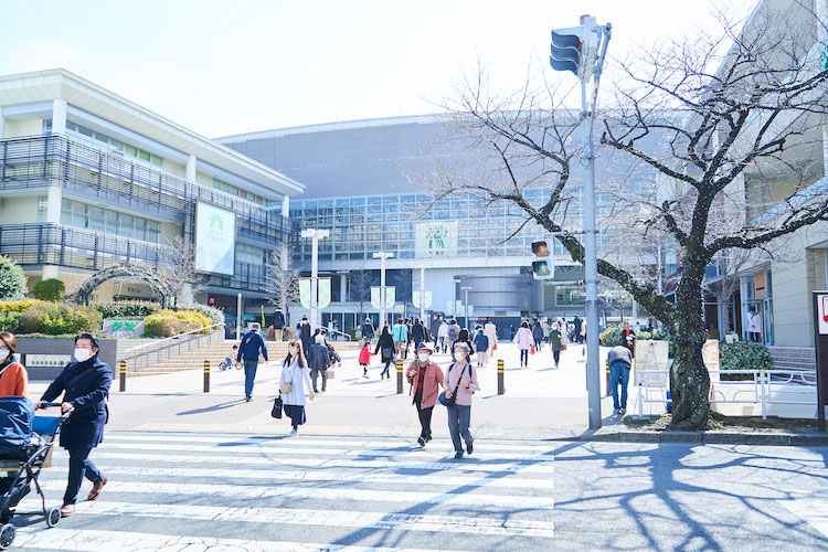 ▲たまプラーザの駅前風景。たまプラーザテラスは駅直結