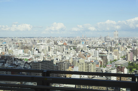 いわゆる「東京名所」の数々が見渡せる贅沢な眺望が広がっている