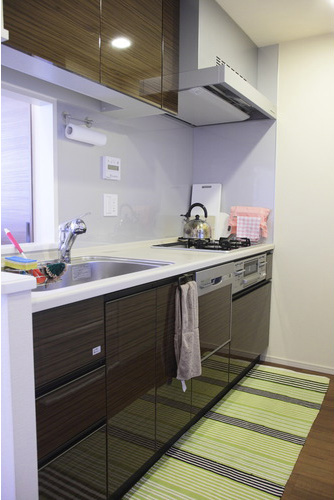 省エネアイテムである「食洗機やディスポーザーは便利なので活用しています」と友紀さん