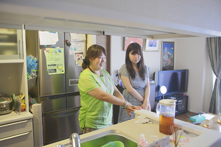 「土日に出歩くことが少なくなって、家で過ごすようになりました」