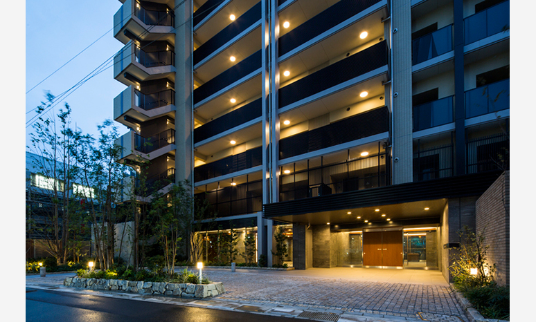 エントランス廻り 夜景