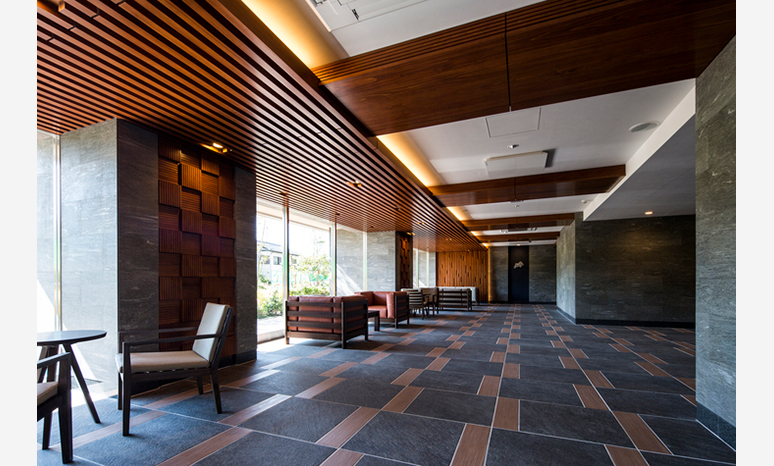 エントランスホール・ラウンジ