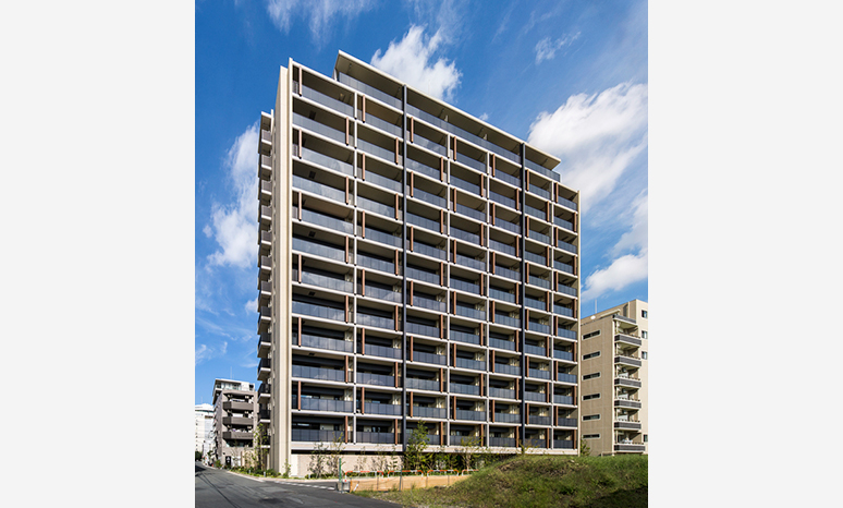 外観南西面全景