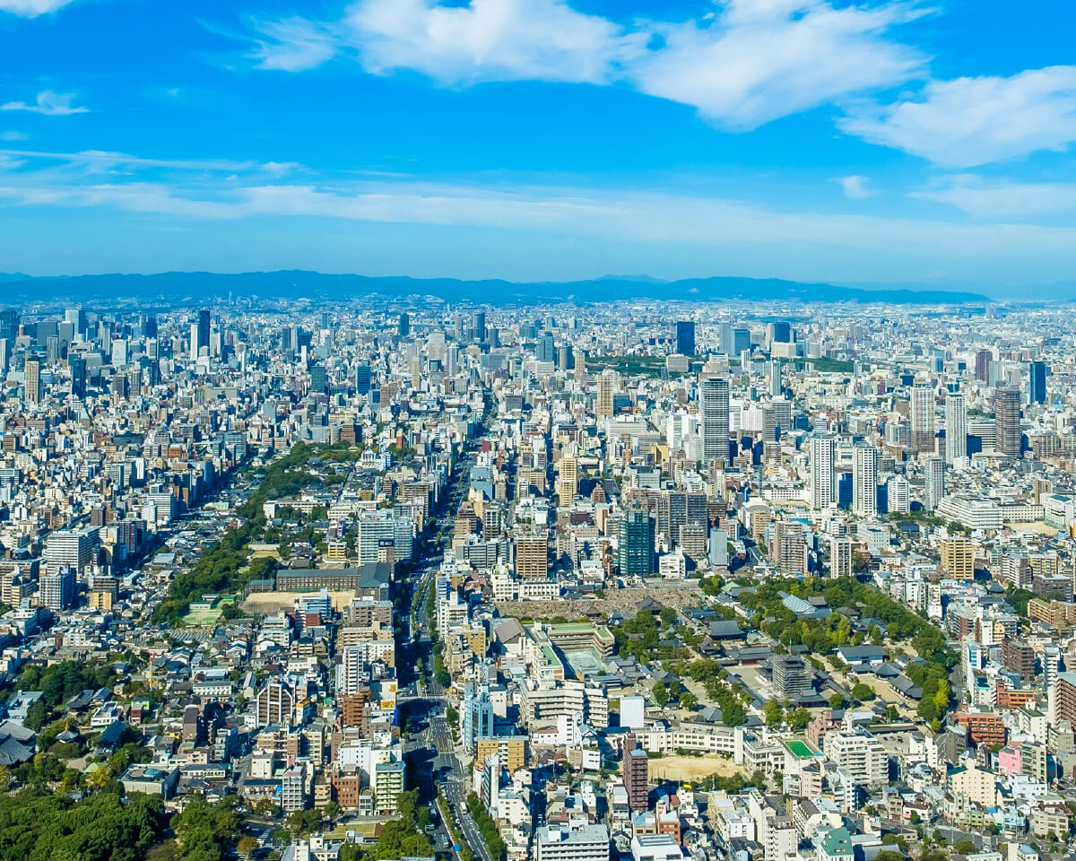 あべのハルカスから上町台地を望む