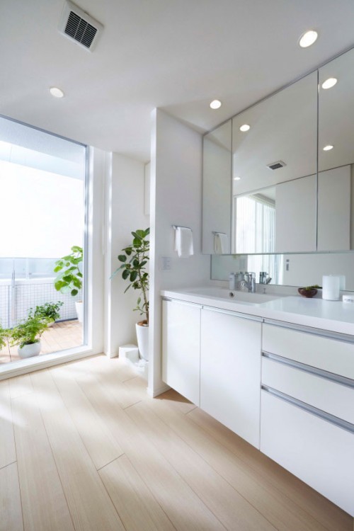 バルコニーに続くお風呂