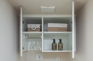 洗濯機上部吊戸棚