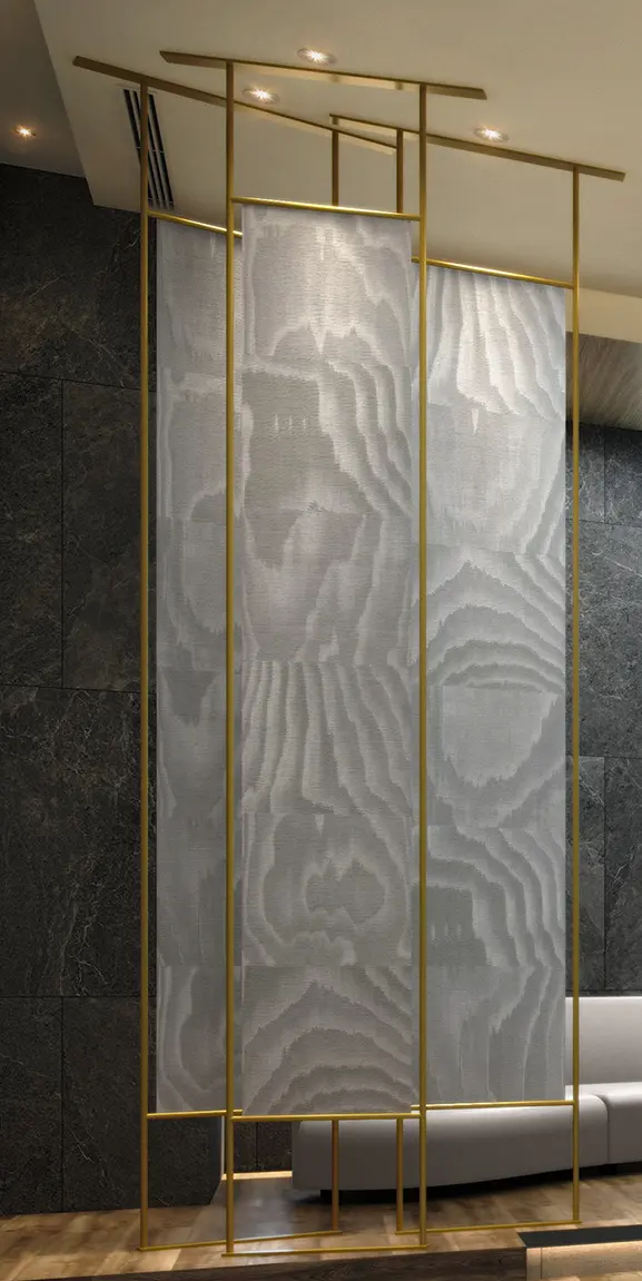 ラウンジの優雅なタペストリーは、サステナブル且つデザイン性の高い新素材・NUNOS（ニューノス）を採用。