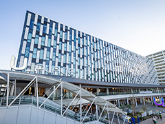 U_PLACE（約60m／徒歩1分）