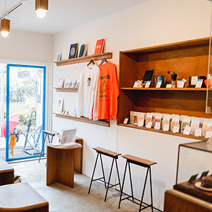LIGHT UP COFFEE（ライトアップコーヒー） 吉祥寺店［スペシャルティコーヒー豆の専門店］