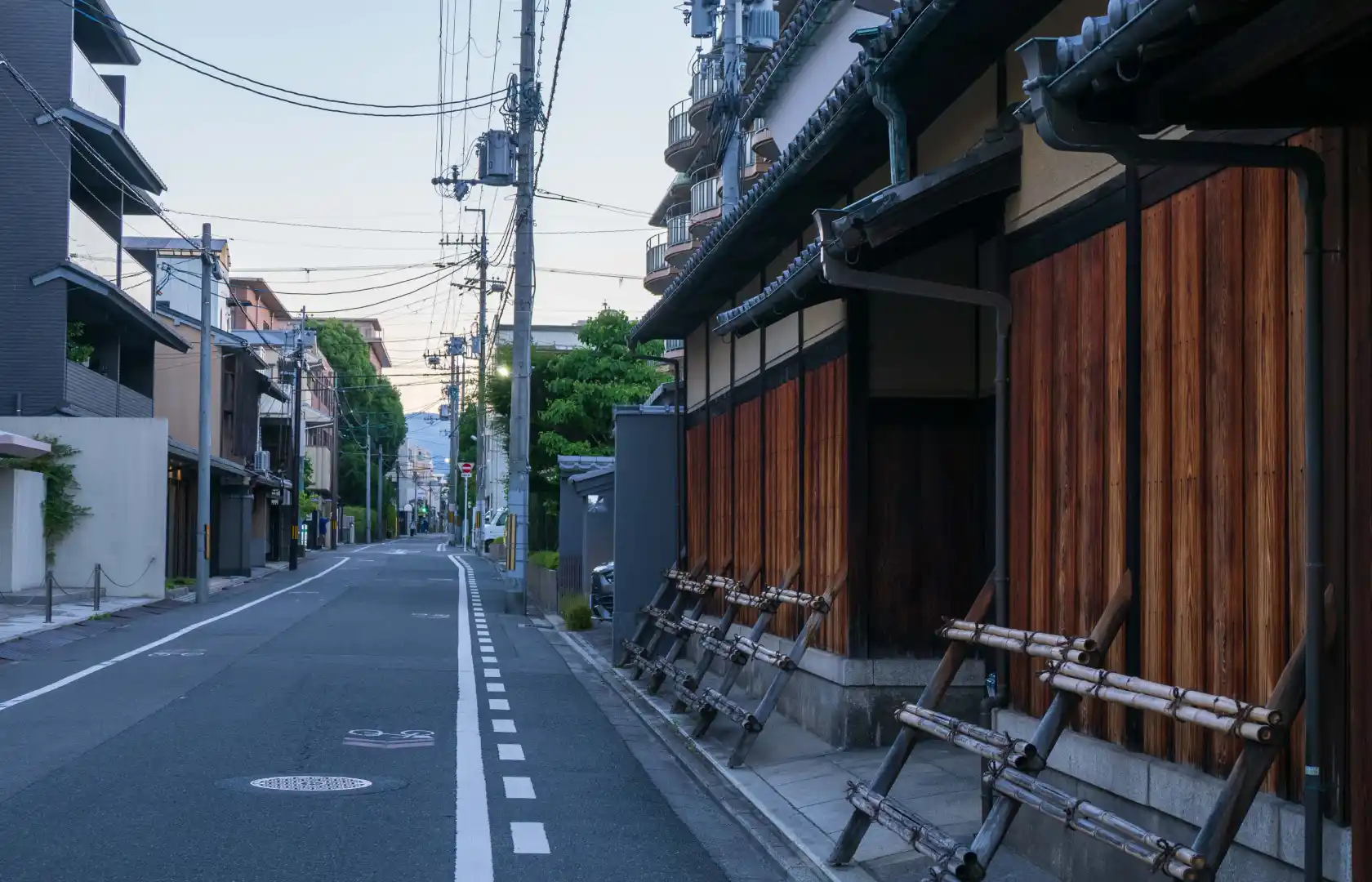室町通（徒歩1分/約60m）