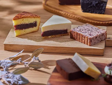 ancolo cafeのケーキが並んだ写真