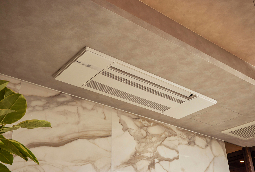 天上カセット式エアコン