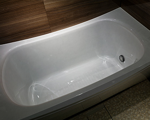 保温浴槽 写真