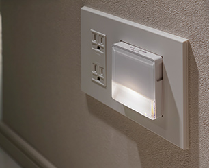 廊下フットライト・保安灯 写真