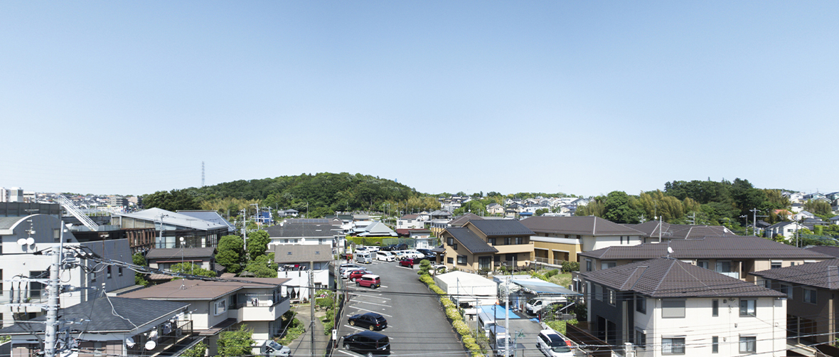 現地5階相当から東方面を望む眺望写真(2024年5月撮影)