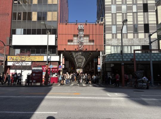 浅草駅周辺の街並み