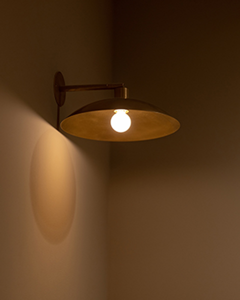 温かみのある共用部の照明