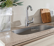 クォーツ系人造石キッチンカウンタートップ