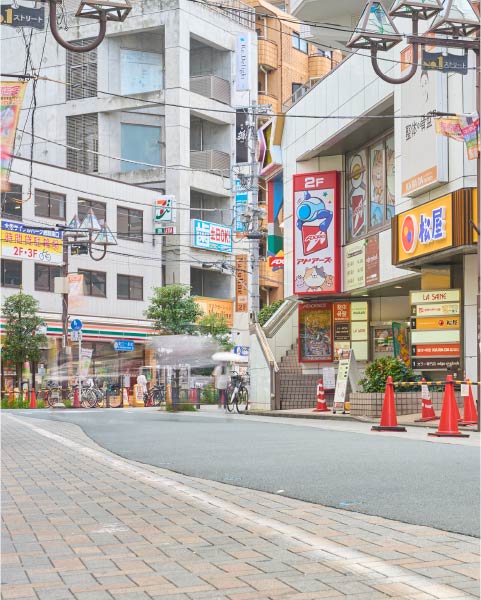 東口一番街（約190m・徒歩3分）