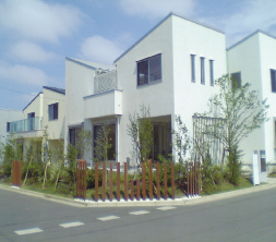 ルーシースクエア