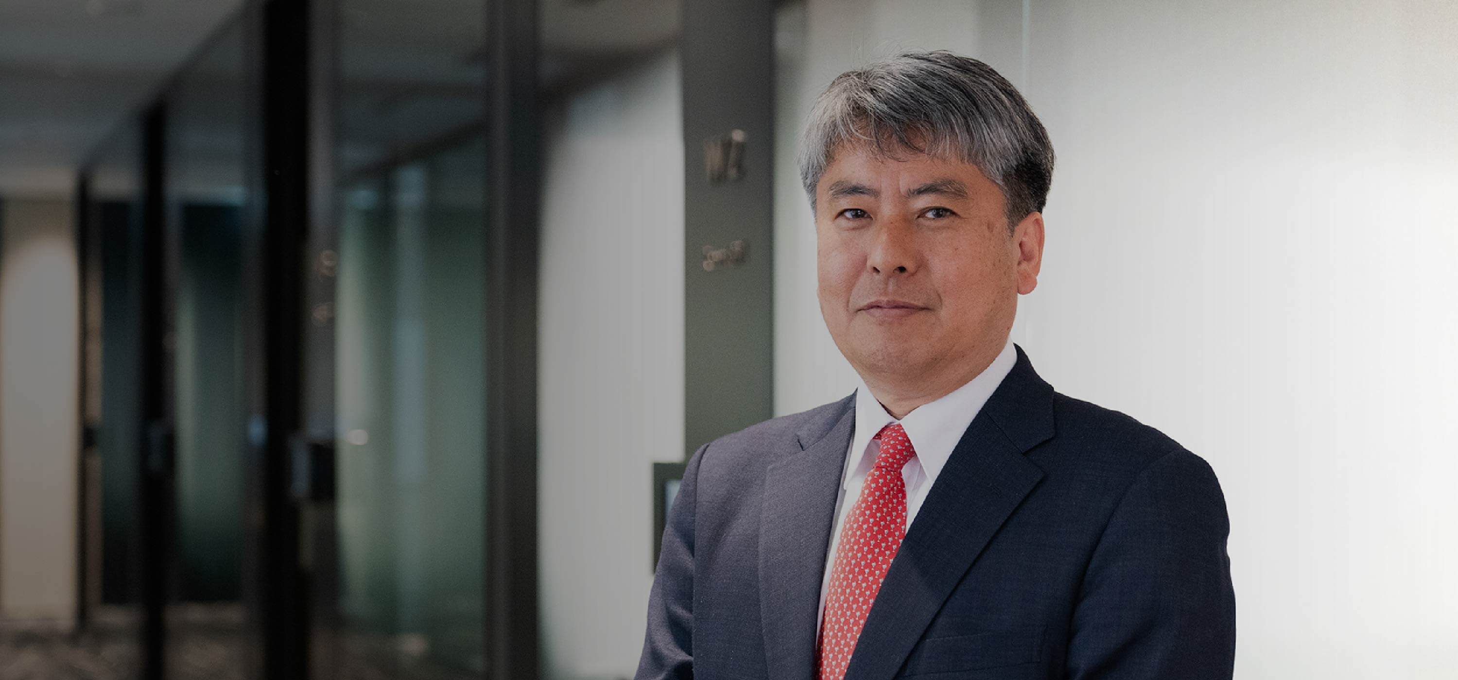 岡本 郁雄氏