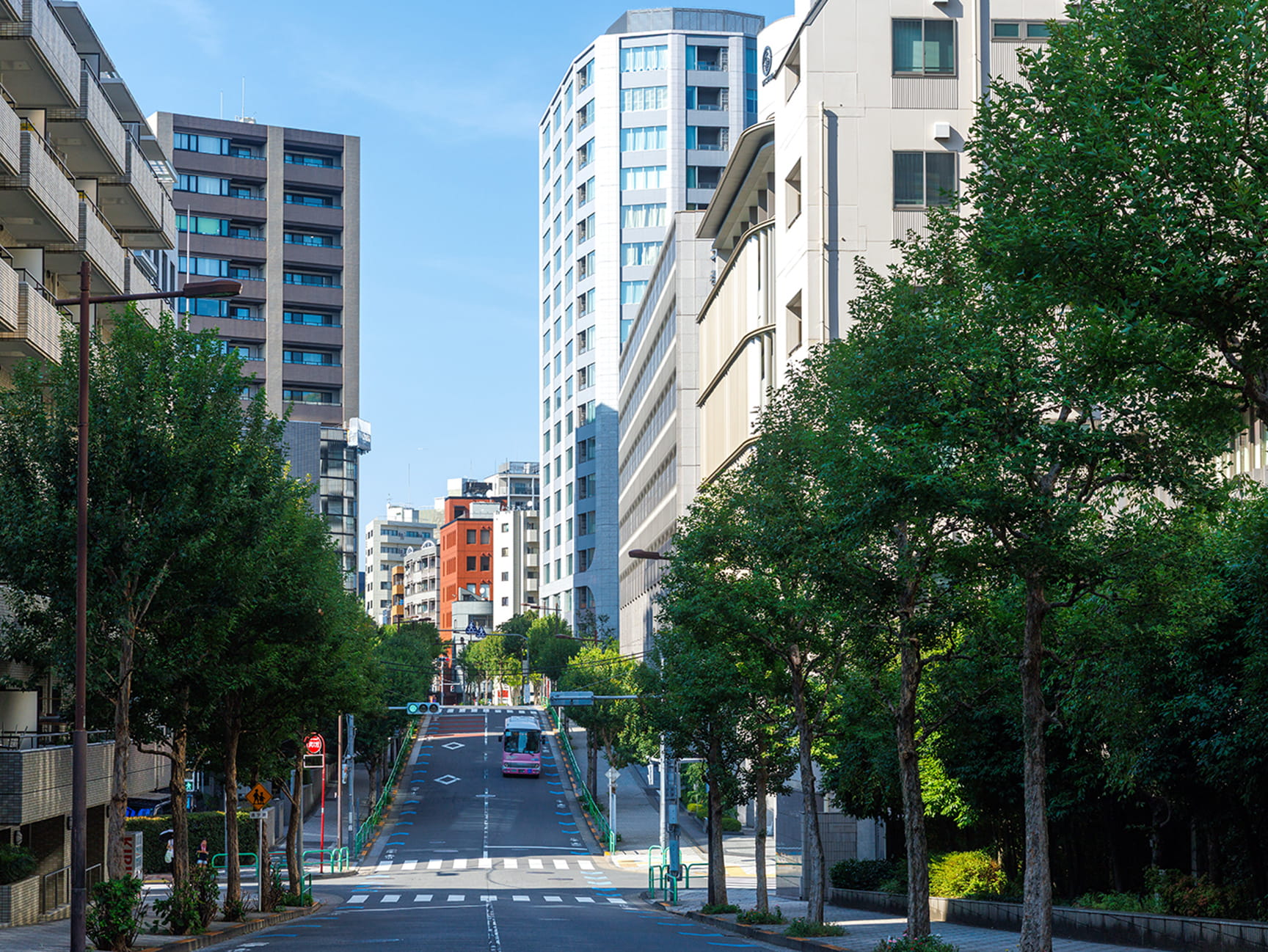 大妻通り／徒歩2分・約140m